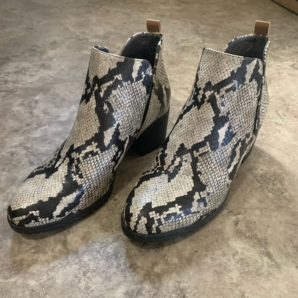 Dr. Scholl’s London Bootie